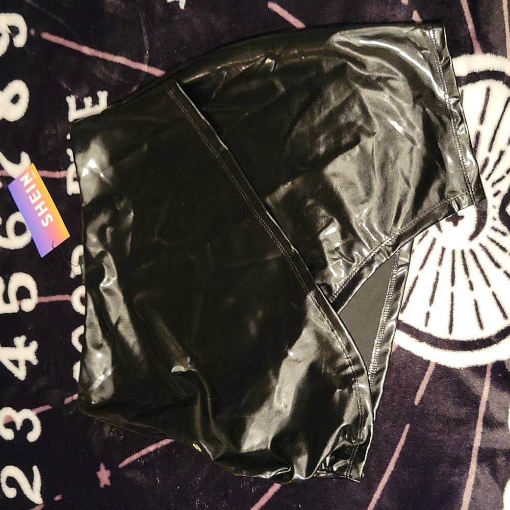 NWT Shein Skirt